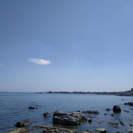 Suite Sul Mare Giardini-Naxos Kültér fotó